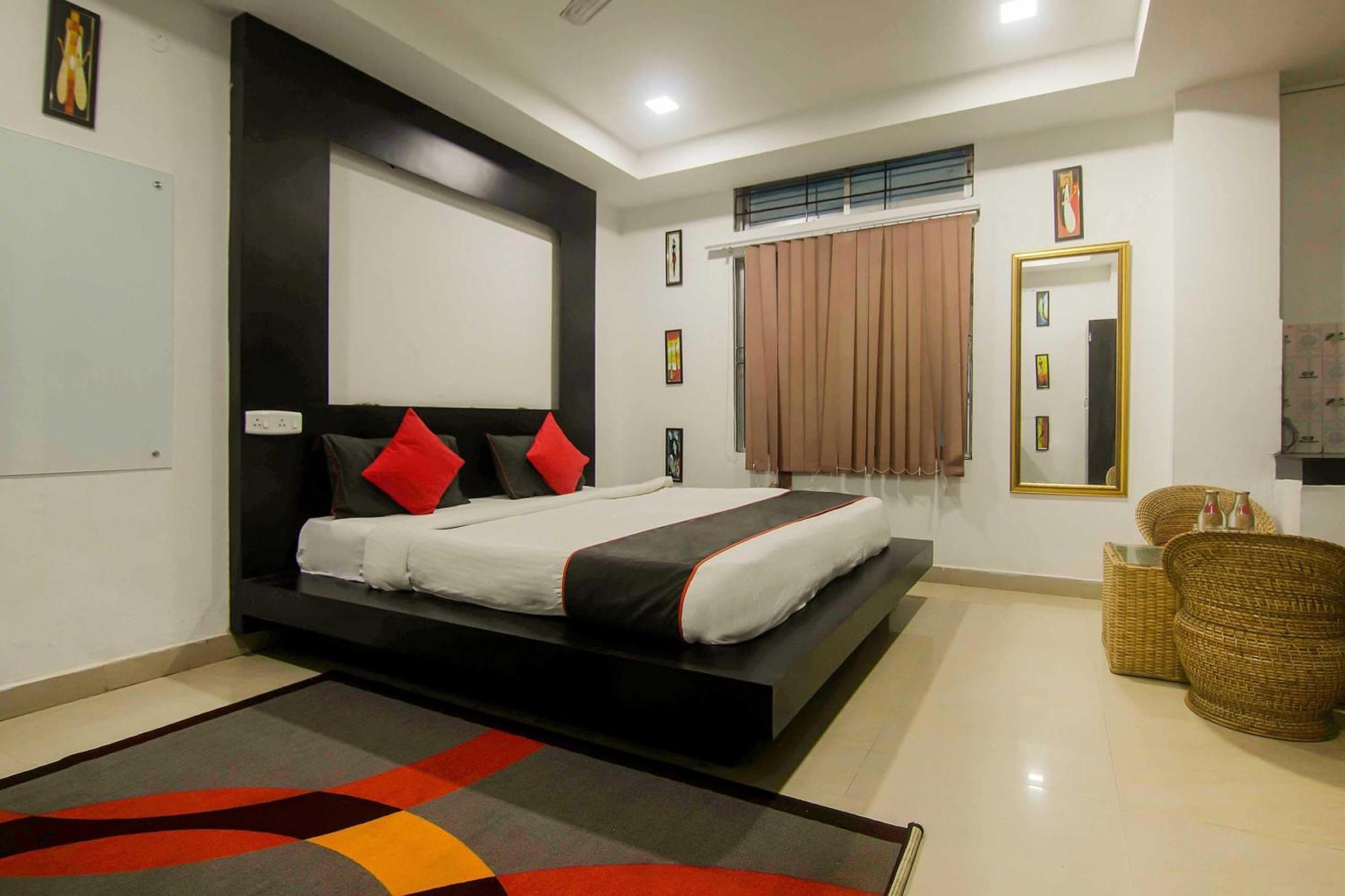 Hotel Collection O The Blu Bell Nizarapar Path Guwahati Exterior foto
