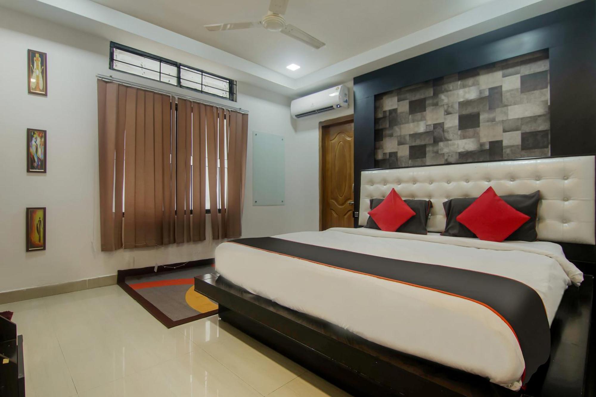 Hotel Collection O The Blu Bell Nizarapar Path Guwahati Exterior foto