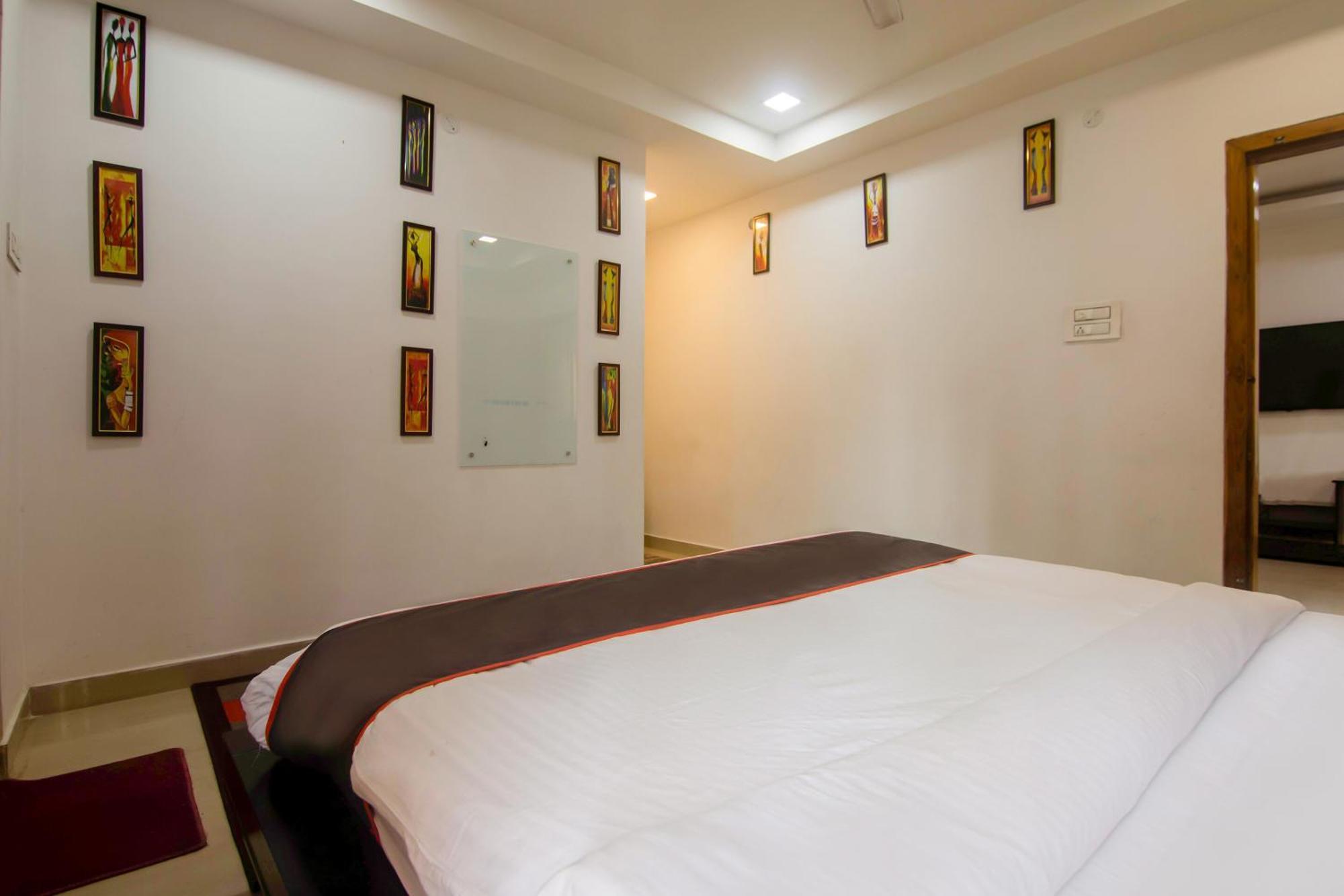 Hotel Collection O The Blu Bell Nizarapar Path Guwahati Exterior foto