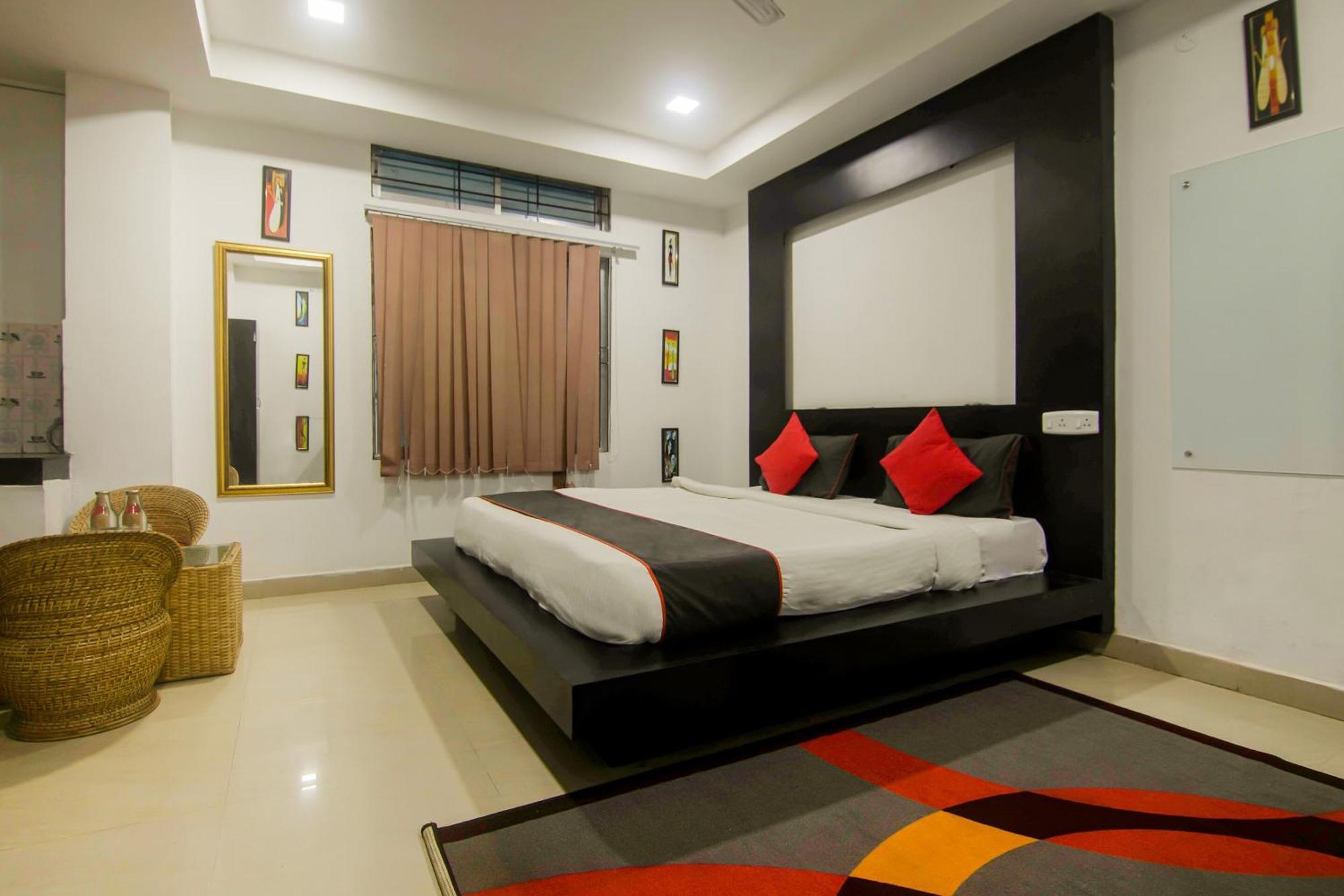 Hotel Collection O The Blu Bell Nizarapar Path Guwahati Exterior foto