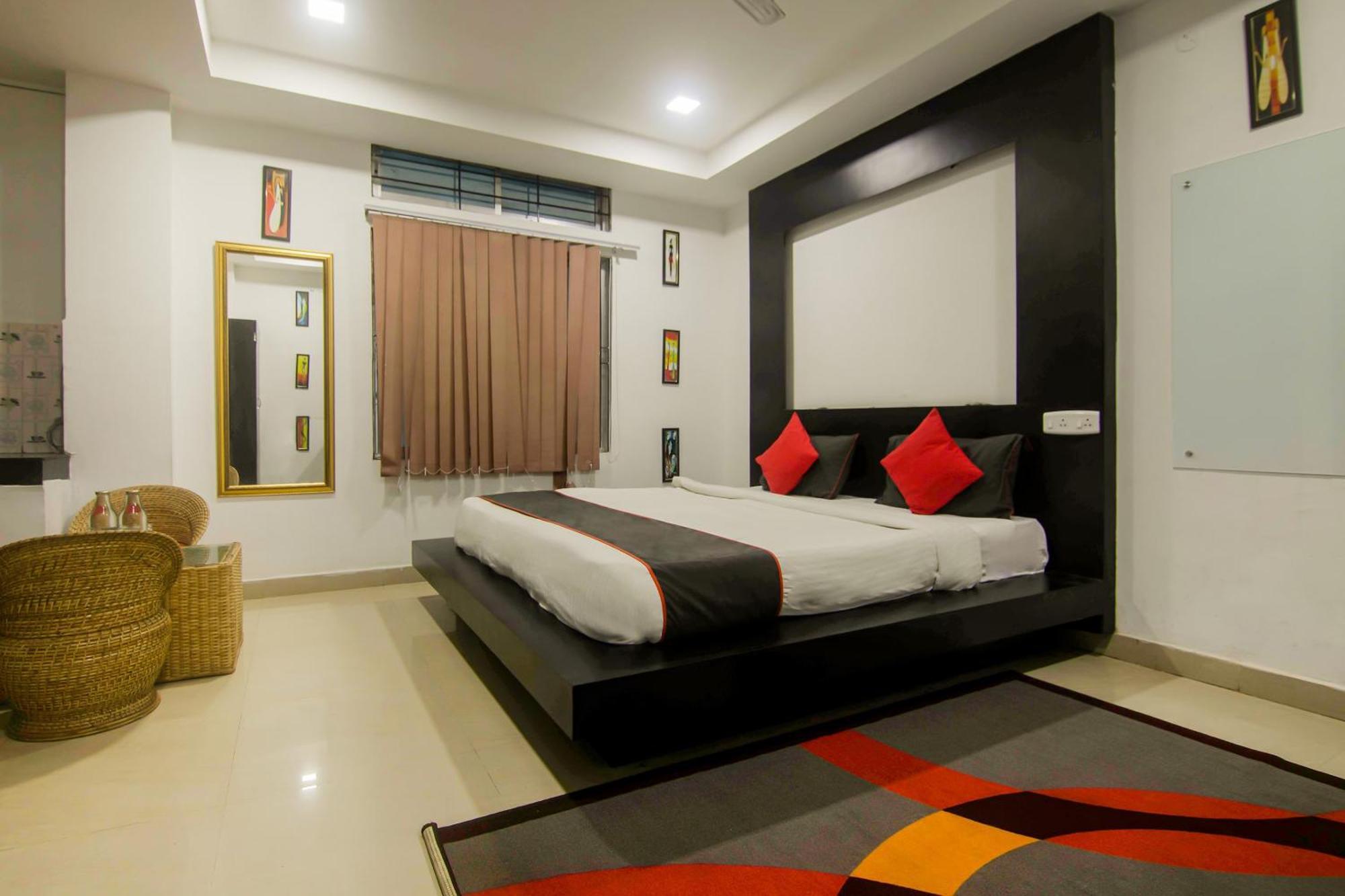 Hotel Collection O The Blu Bell Nizarapar Path Guwahati Exterior foto
